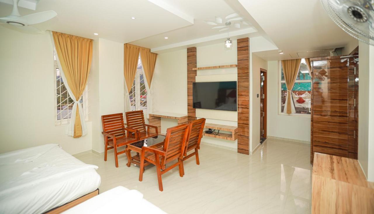 Sree Bharat Residency Hotell Alāndurai Exteriör bild